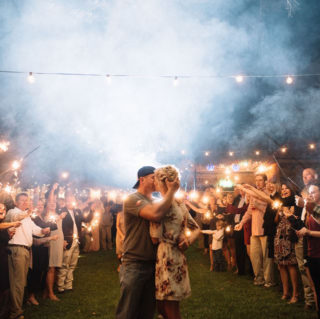 https://www.iynlighting.com/wp-content/uploads/cafe-1-320x319.jpg